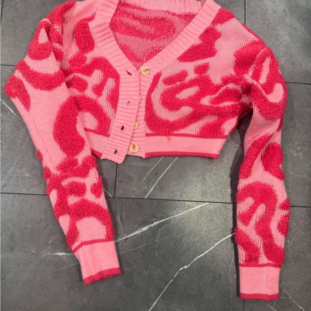 Vibrant Pink Patterned Women's Cropped Cardigan
